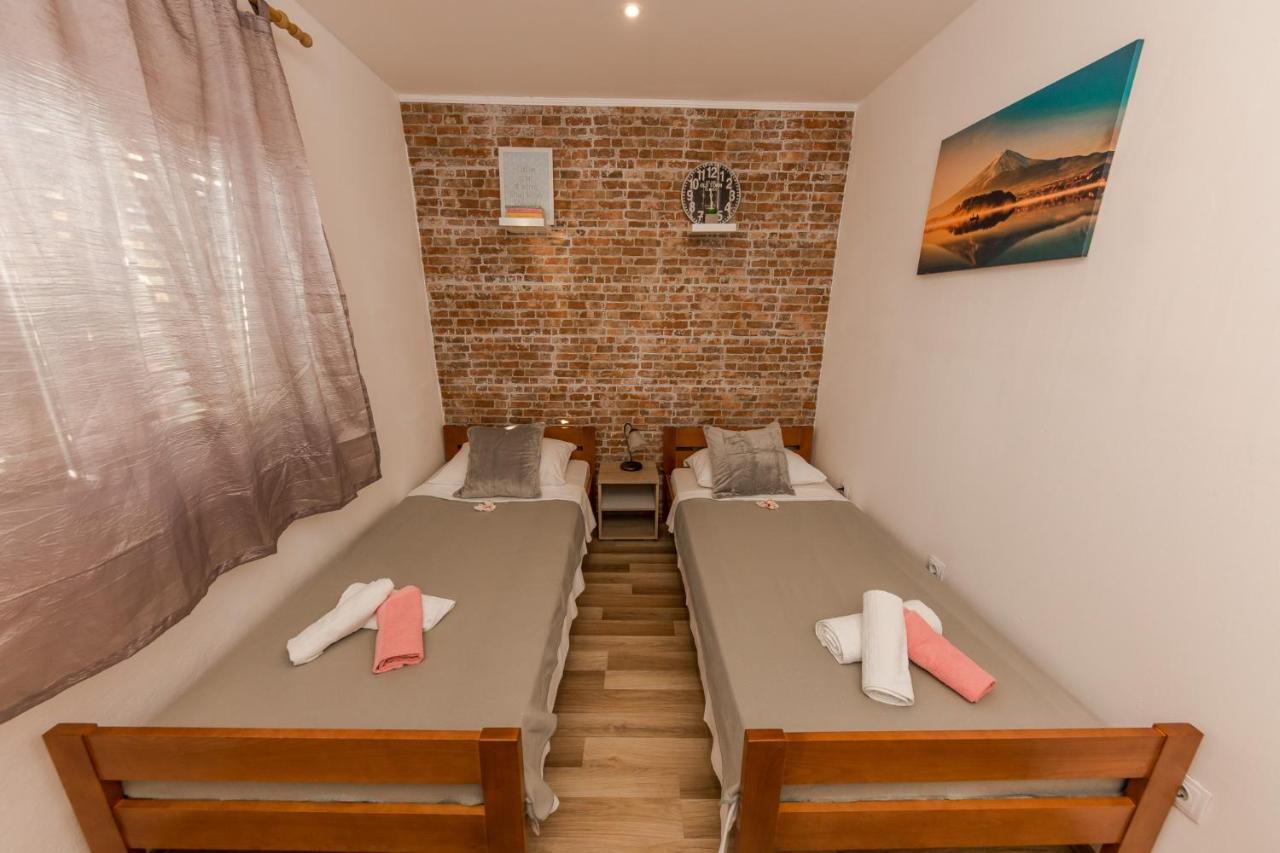 Apartments Vukman Trogir Eksteriør billede