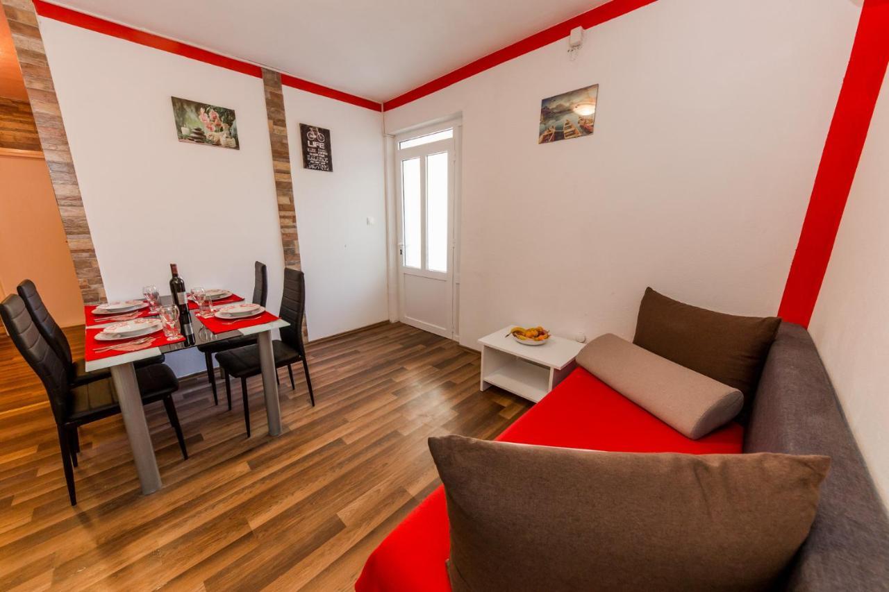 Apartments Vukman Trogir Eksteriør billede