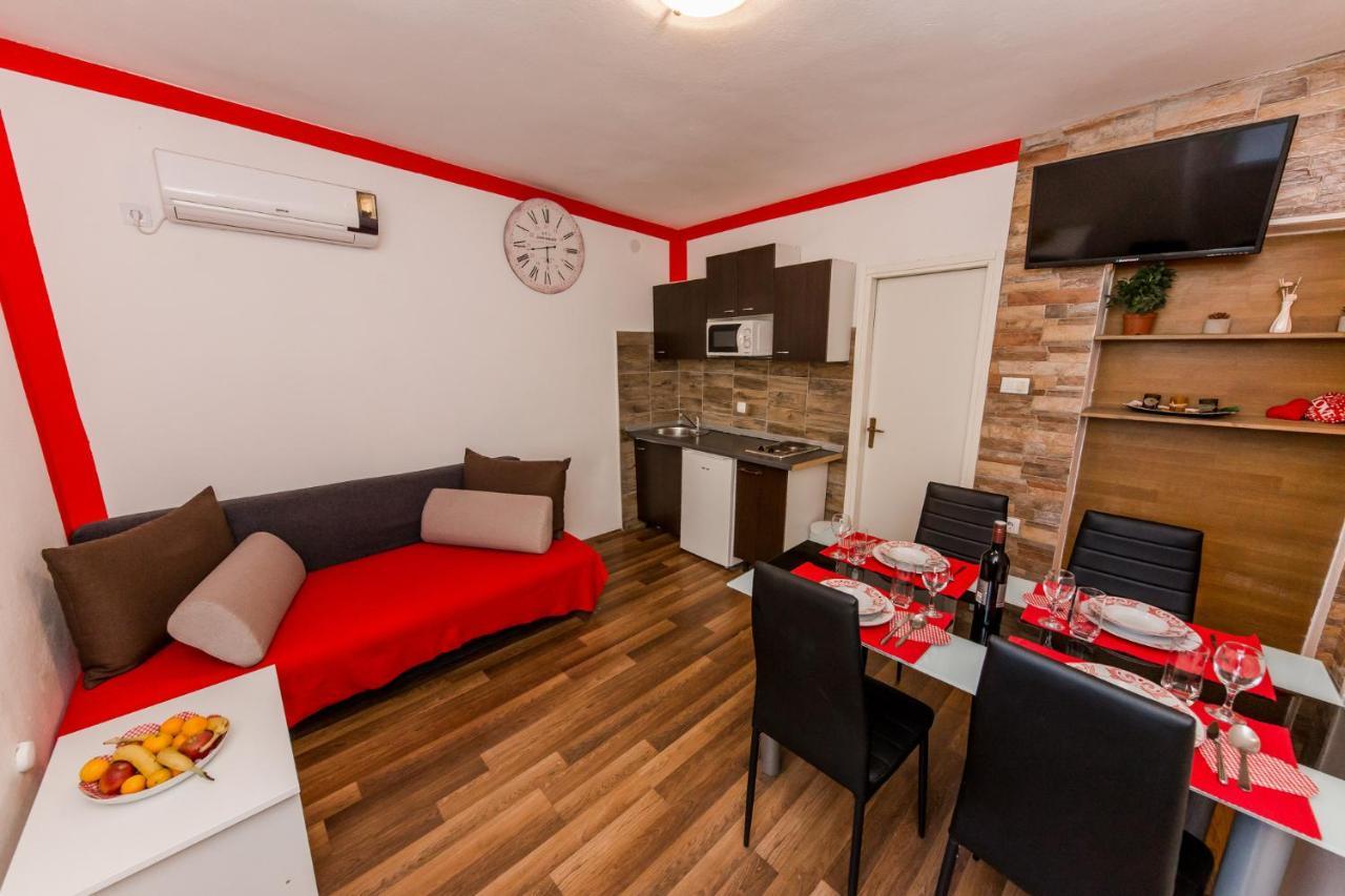 Apartments Vukman Trogir Eksteriør billede