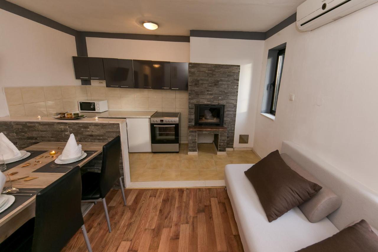 Apartments Vukman Trogir Eksteriør billede
