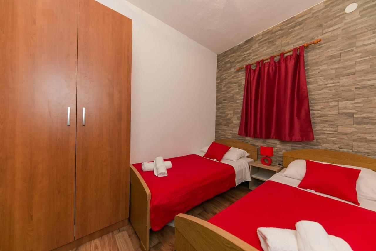 Apartments Vukman Trogir Eksteriør billede