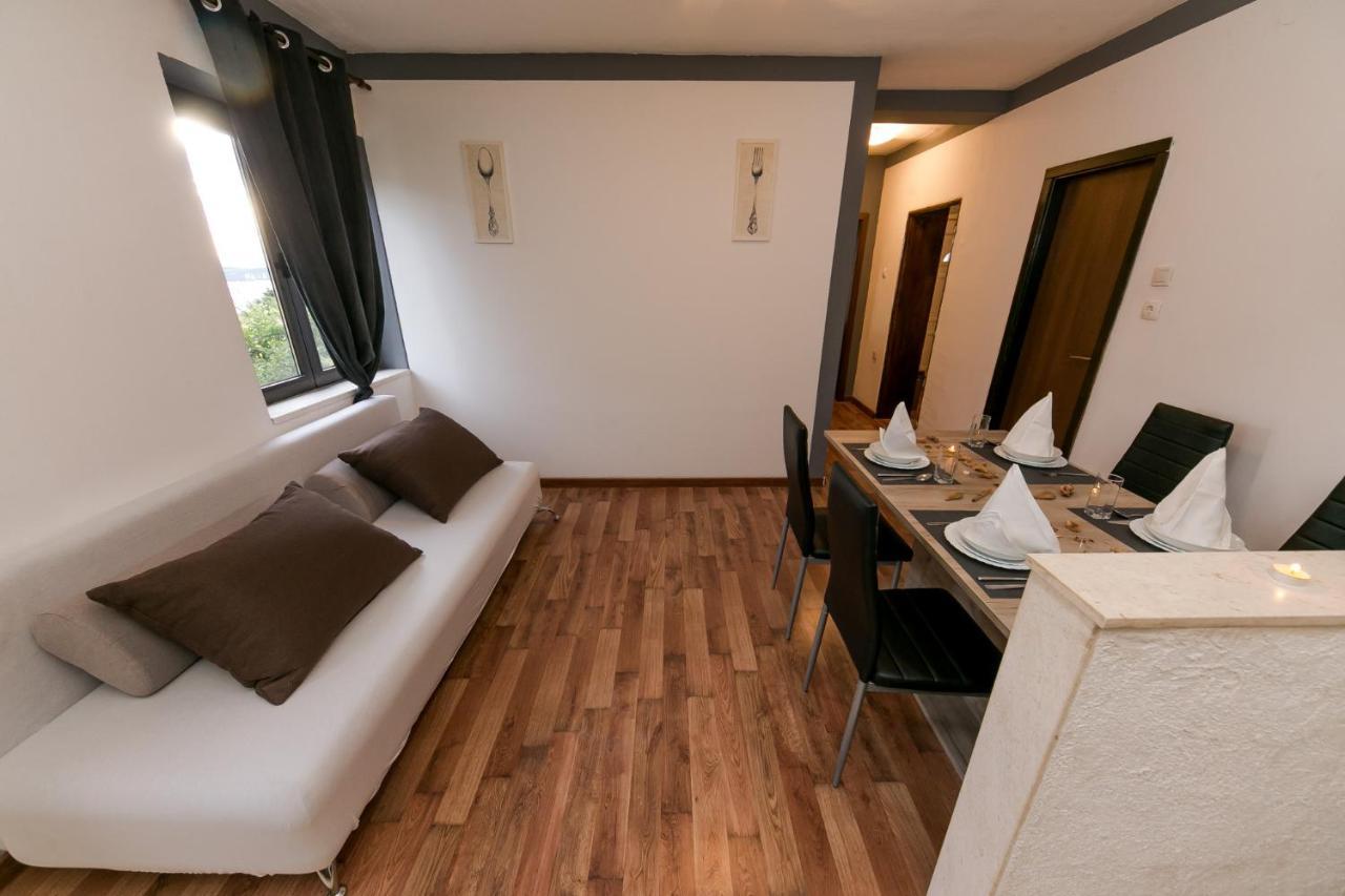 Apartments Vukman Trogir Eksteriør billede